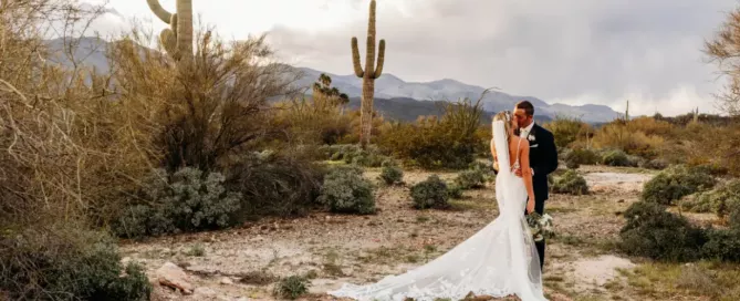Stunning Outdoor Desert Arizona Wedding Venue at the Venue at Chilleens | black canyon wedding venue