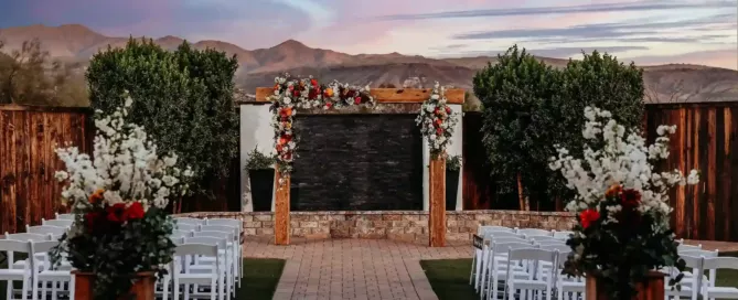 Venue at Chilleens | newer altar | Outdoor Wedding Venues Phoenix