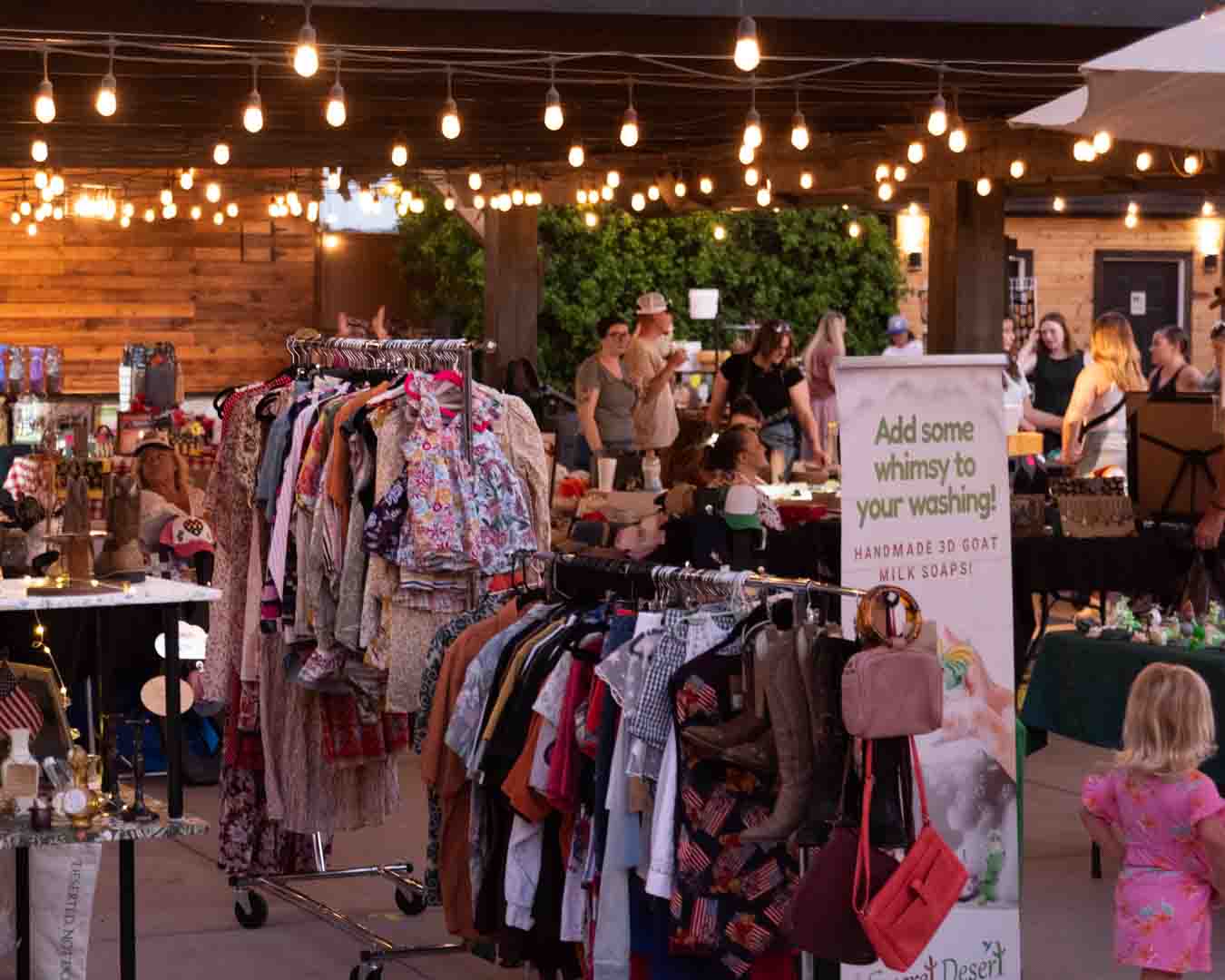 Chilleens night market